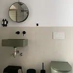 Fragile Boutique 4*