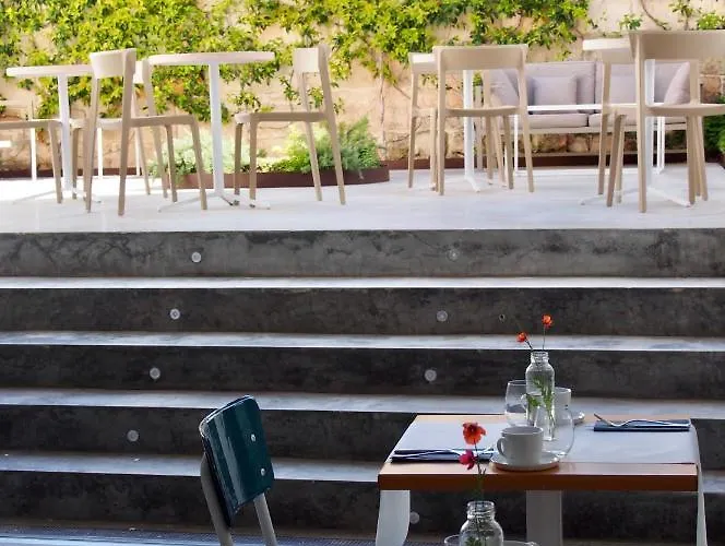 Fragile Boutique 4* ثيوداديلا