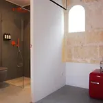 فندق Fragile Boutique