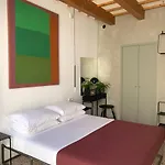 Fragile Boutique Hotel
