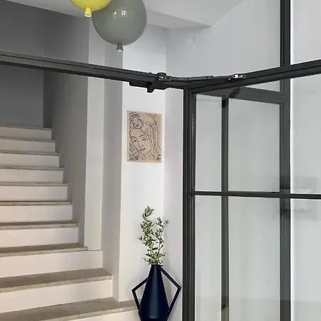 Fragile Boutique
