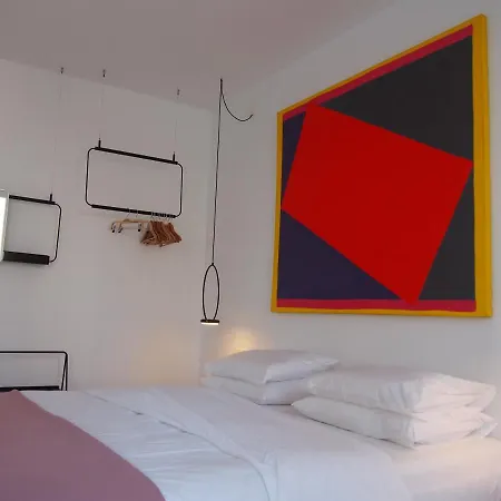 Fragile Boutique Hotel 4*