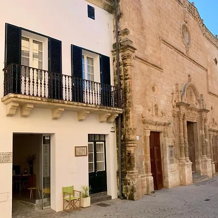 Hotel Fragile Boutique 4*