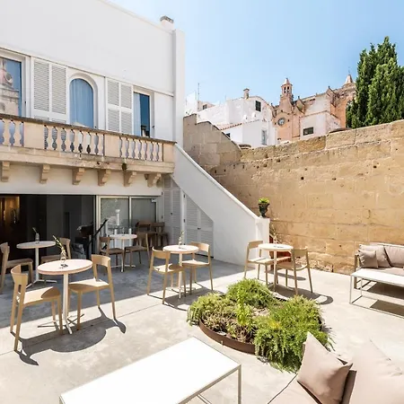 Fragile Boutique Hotel 4*