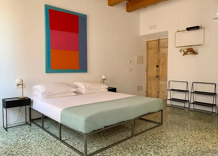 Hotel Fragile Boutique 4*